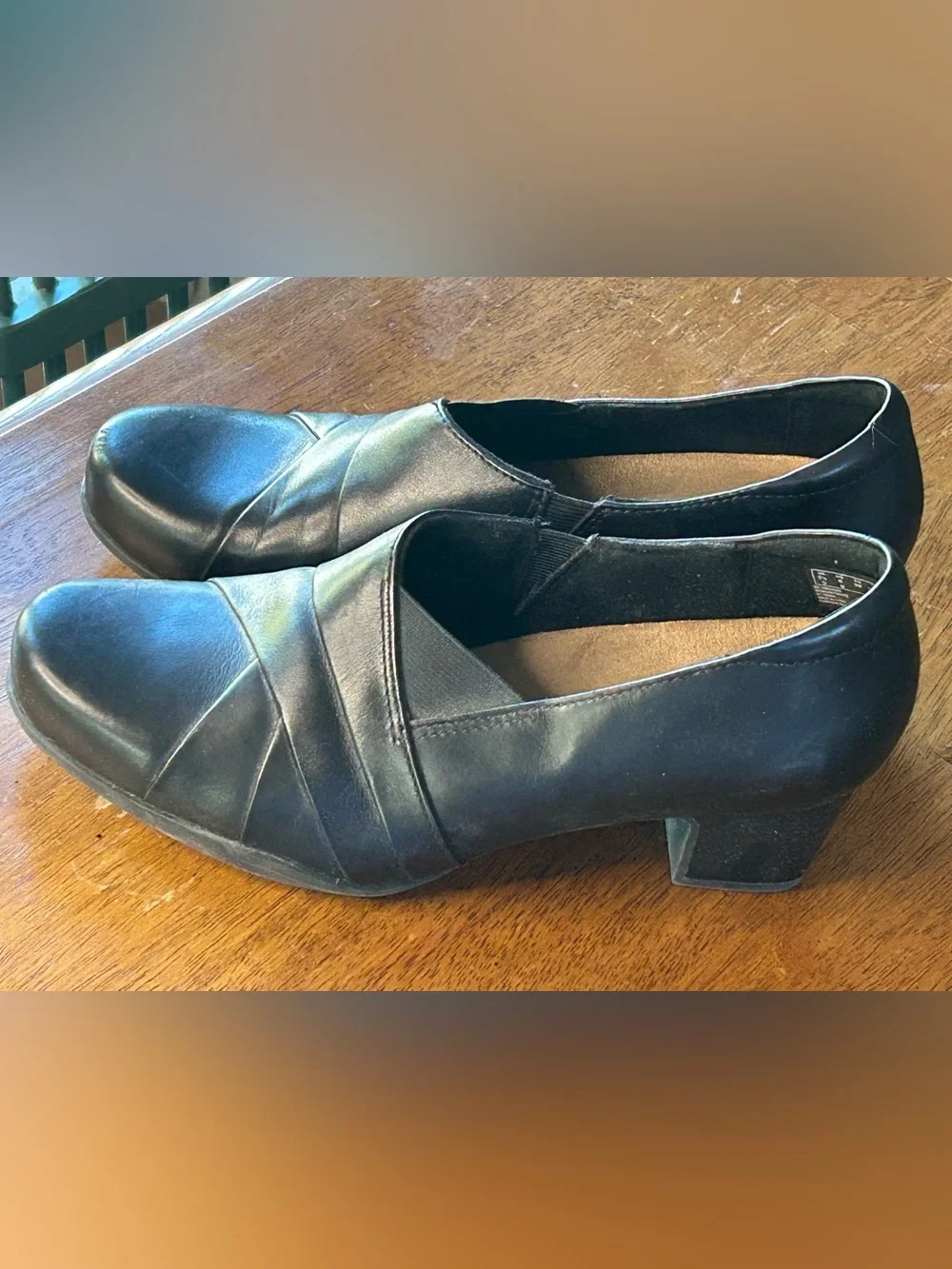 Clarks Women's Rosalyn Adele Slip-On Loafer Black Leather Heel Sz 8